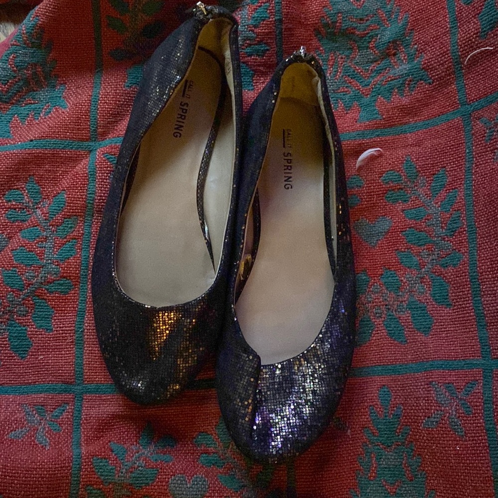 Womans shoes, flats